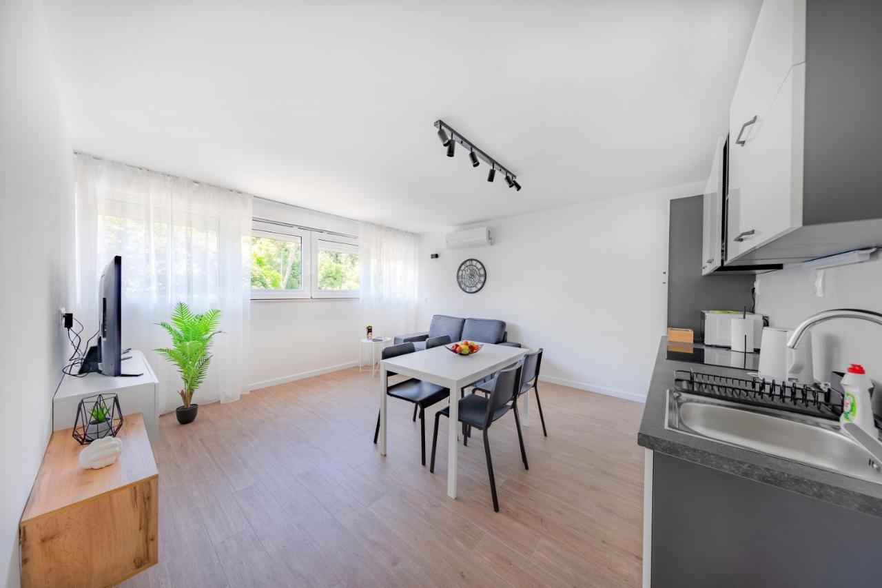 Apartment Fani With Free Private Parking ดูบรอฟนิก ภายนอก รูปภาพ